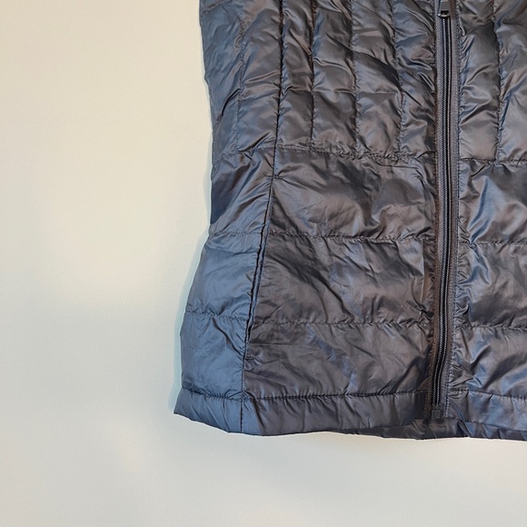 Be Inspired Silver/Gray Down Packable Vest - Picture 3 of 4